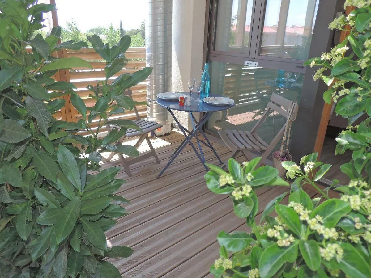 Studios Nuitee En Provence Aix-en-Provence Aparthotel